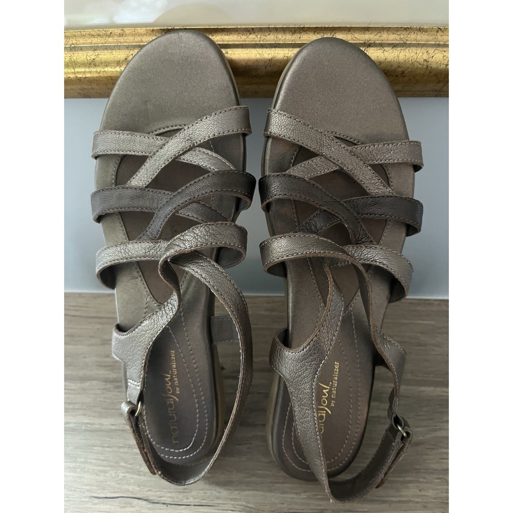 Natural Soul Women's Size 9 Bronze Sandals Shoes Strappy Leather W2